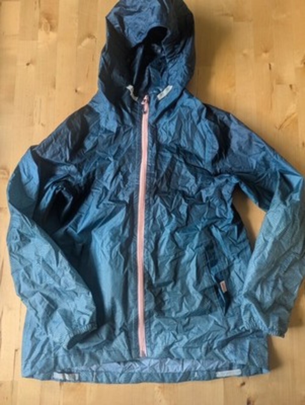 Quechua Kids  Blue Foldable Windbreaker Hiking Jacket 10-11 Years